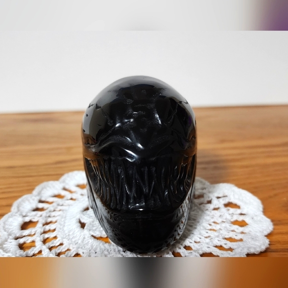 Large Obsidian VENOM Carving. - Picture 3 of 7